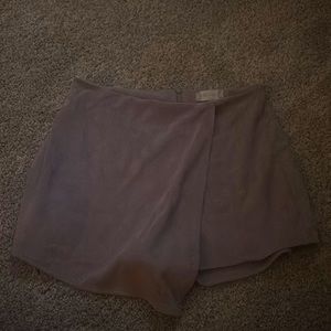 altar’d state taupe skort